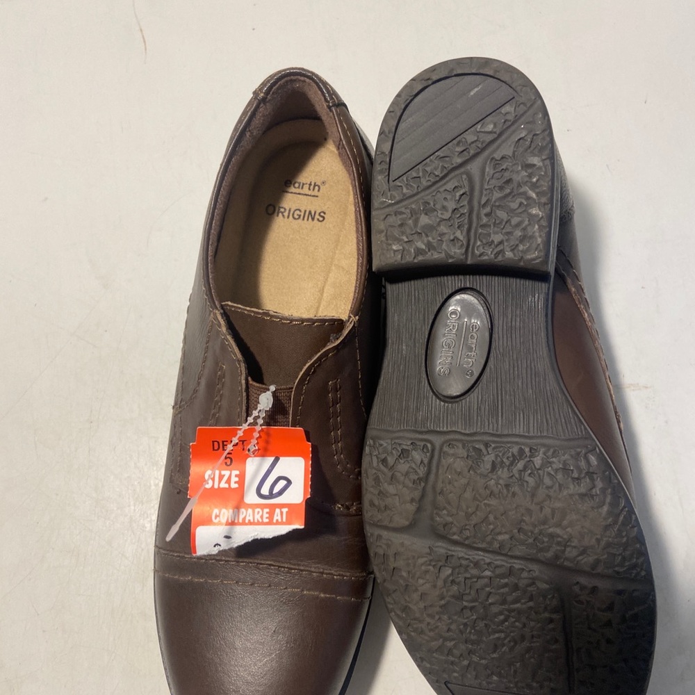 Earth brown leather leather Oxford loafers slip on style 1/2” block heel size 6 - Picture 6 of 7